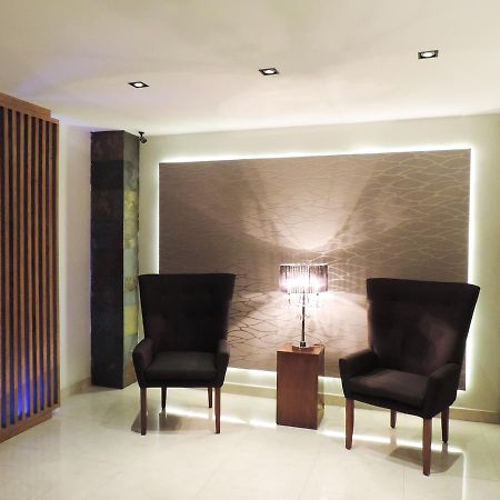 Hotel Senorial Platino León Exteriör bild