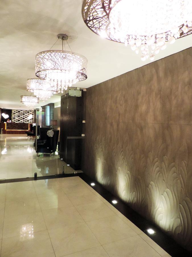 Hotel Senorial Platino León Exteriör bild