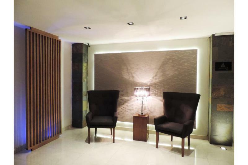 Hotel Senorial Platino León Exteriör bild